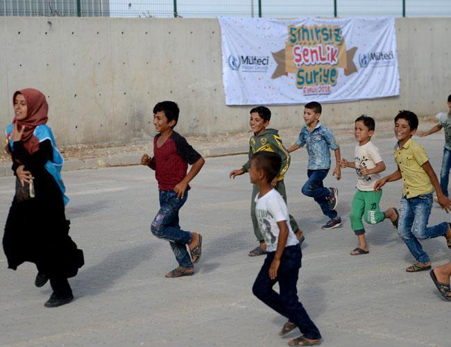 EU official praises Turkey on schooling Syrian children