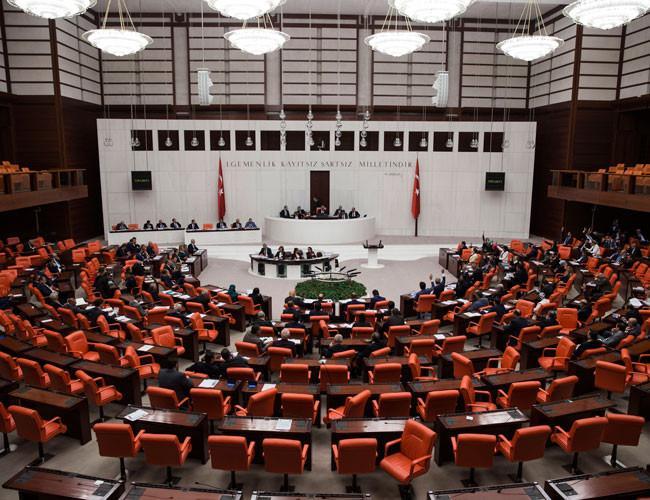 Ruling AKP seeks changes to Turkish bankruptcy law over abuses