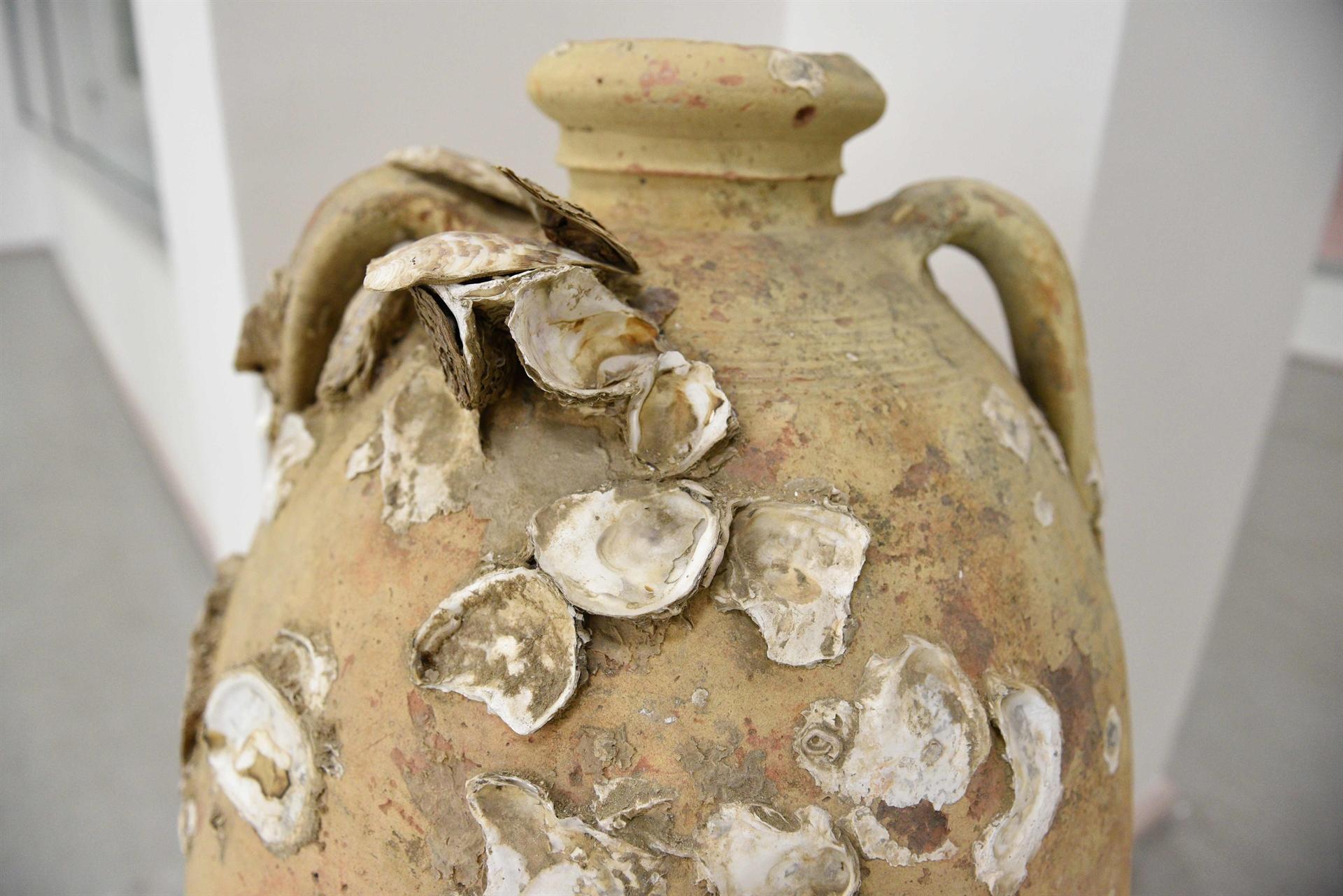 Looters plunder Albanias sunken treasures