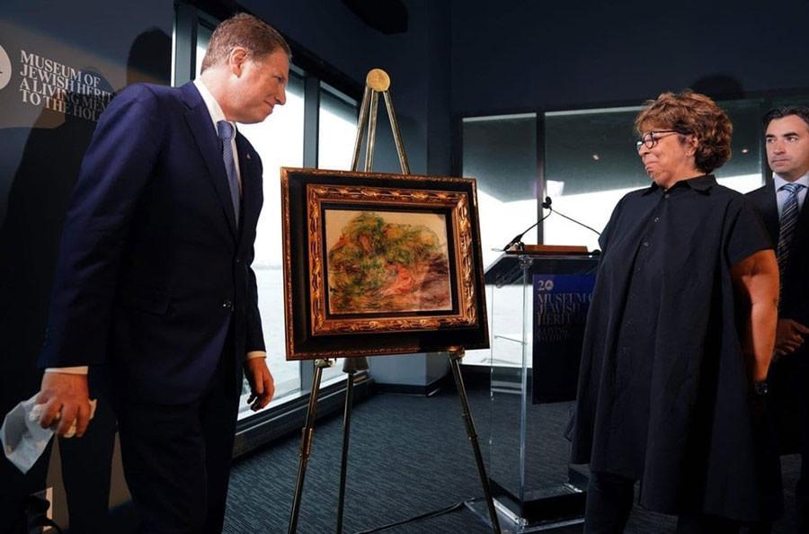 Auction houses play key role in returning war spoils