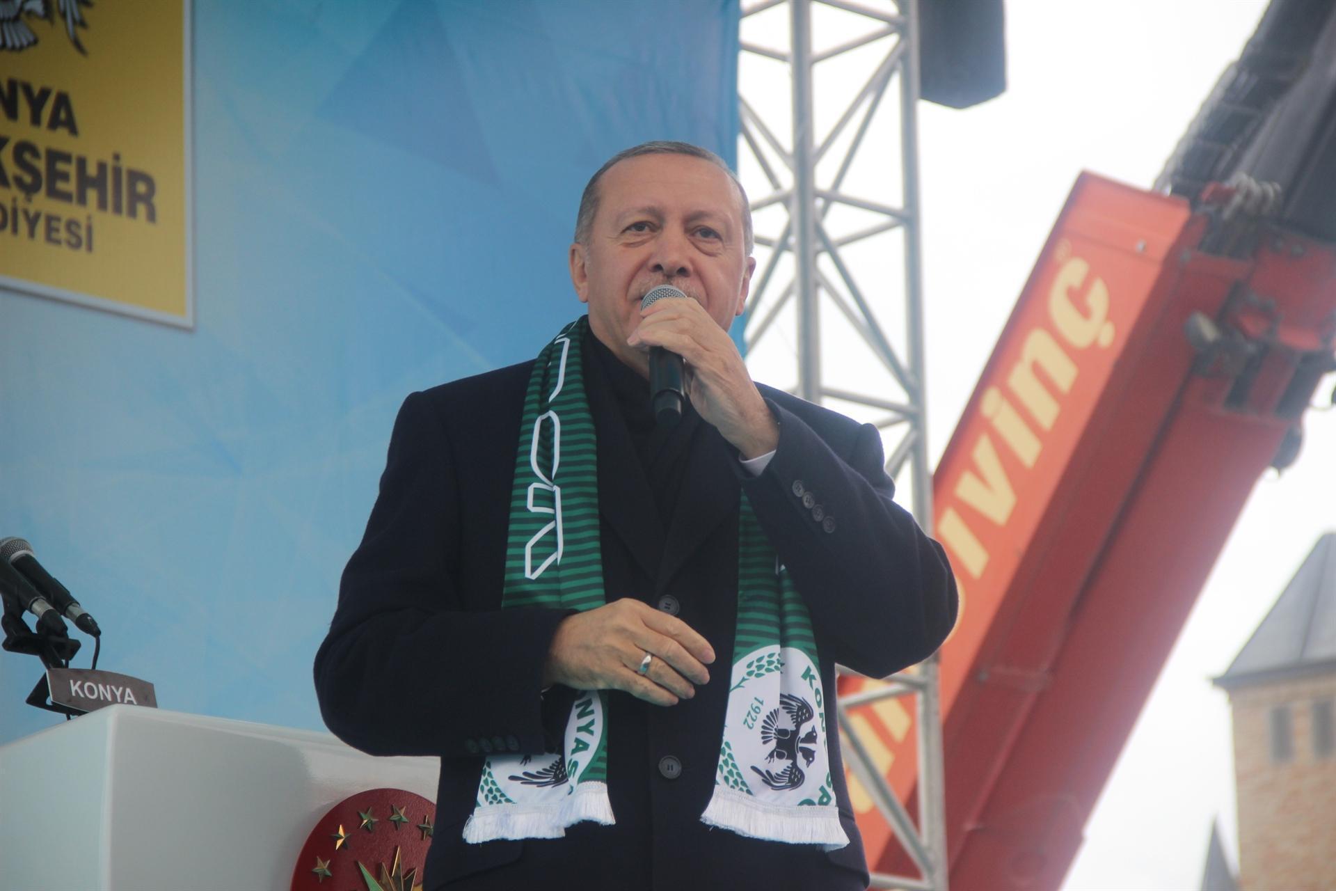 Trump responds positively to Turkeys demand over YPG in Manbij: Erdoğan