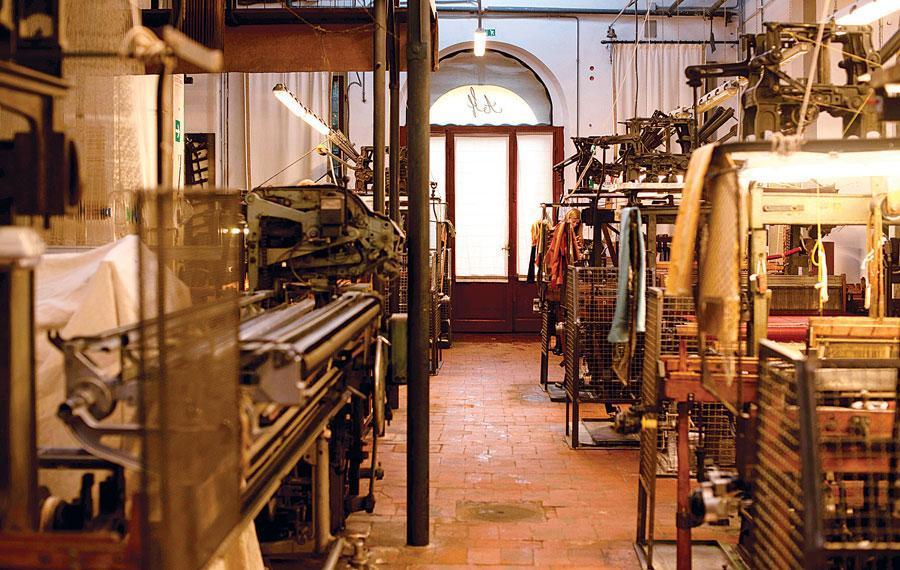 Da Vinci design jewel still key for Tuscan silk weavers