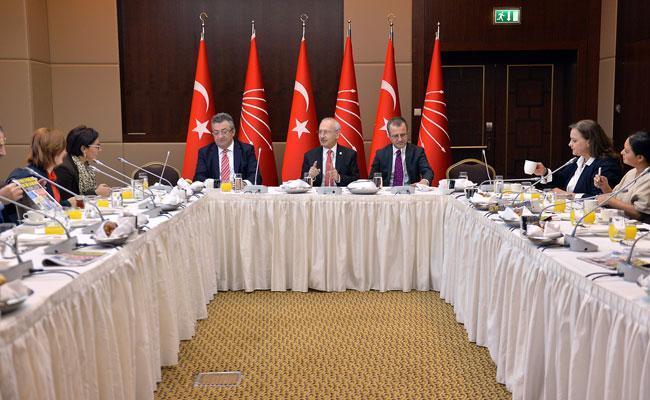 Turkey-EU dialogue not sincere, Erdoğan trying to seek legitimacy: CHP leader