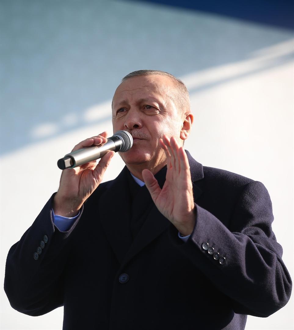 Erdoğan extends Christmas greetings