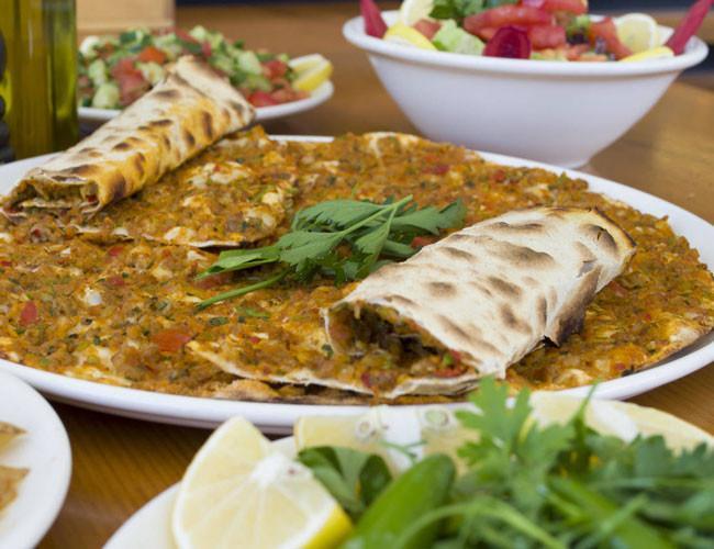 Burgers, döner, lahmacun: Most popular food orders of 2018 in Turkey