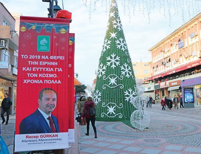 Greek, Bulgarian tourists enjoy shopping spree in Turkey’s Edirne