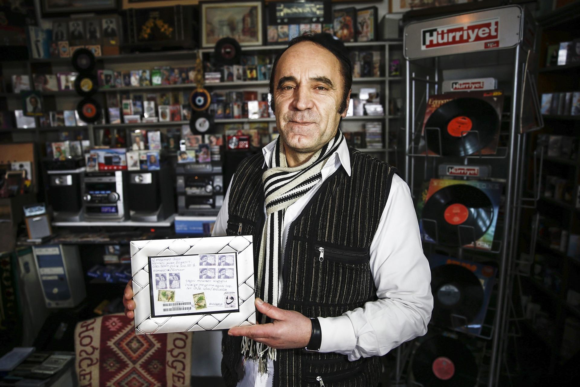 Cassette tape seller resists new technology in tiny Ankara shop