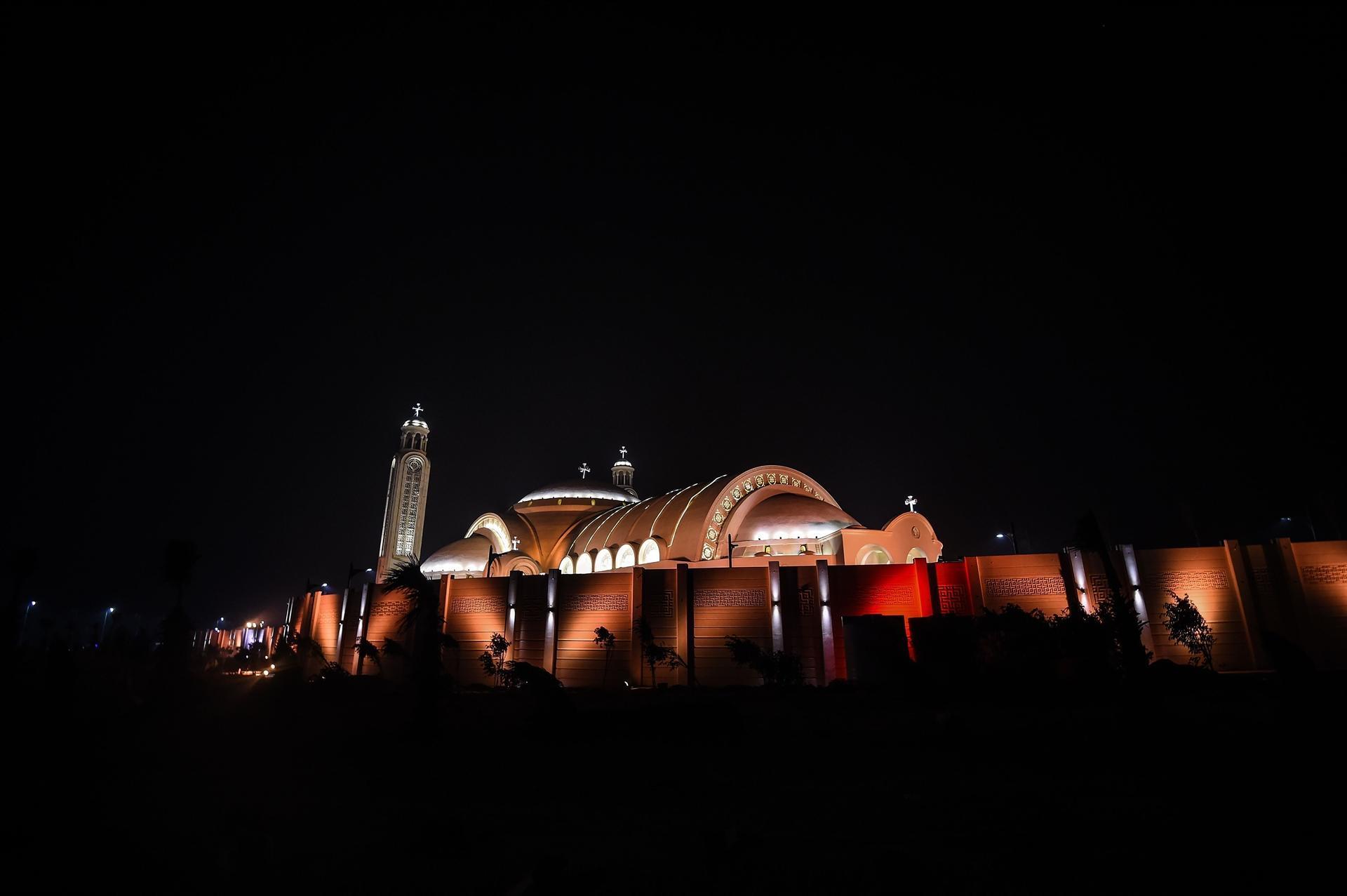 Egypt opens Middle Easts biggest cathedral near Cairo