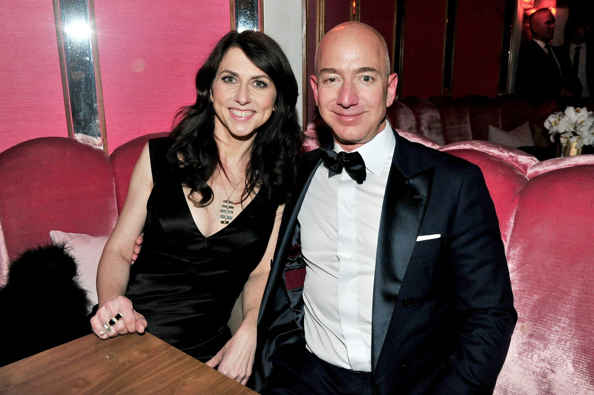 The Jeff Bezos divorce: $136 billion and Amazon in the middle