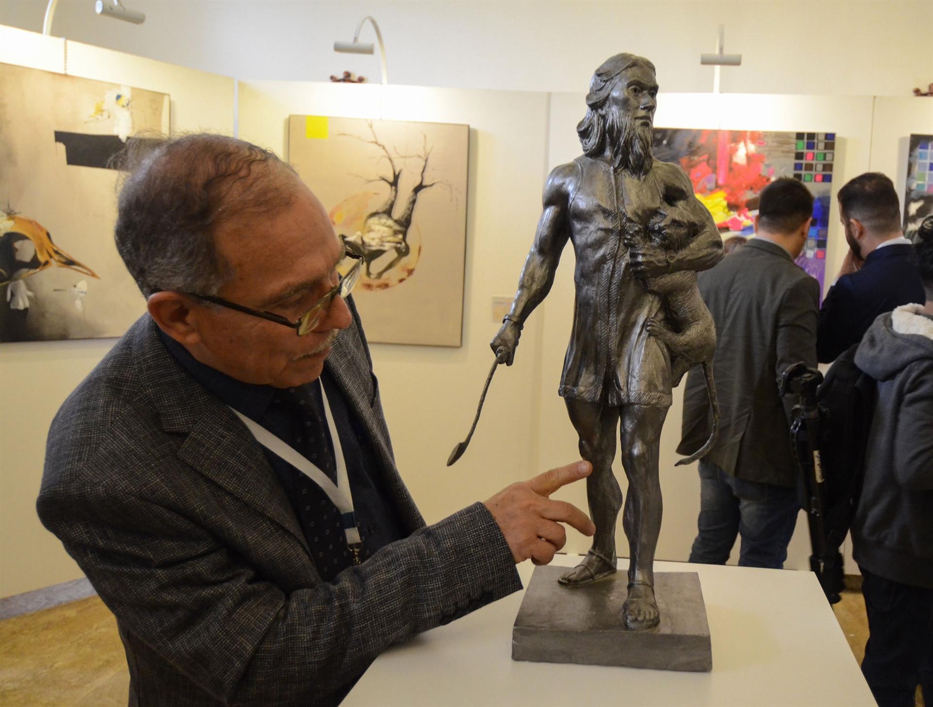 Mosul museum hosts modern art