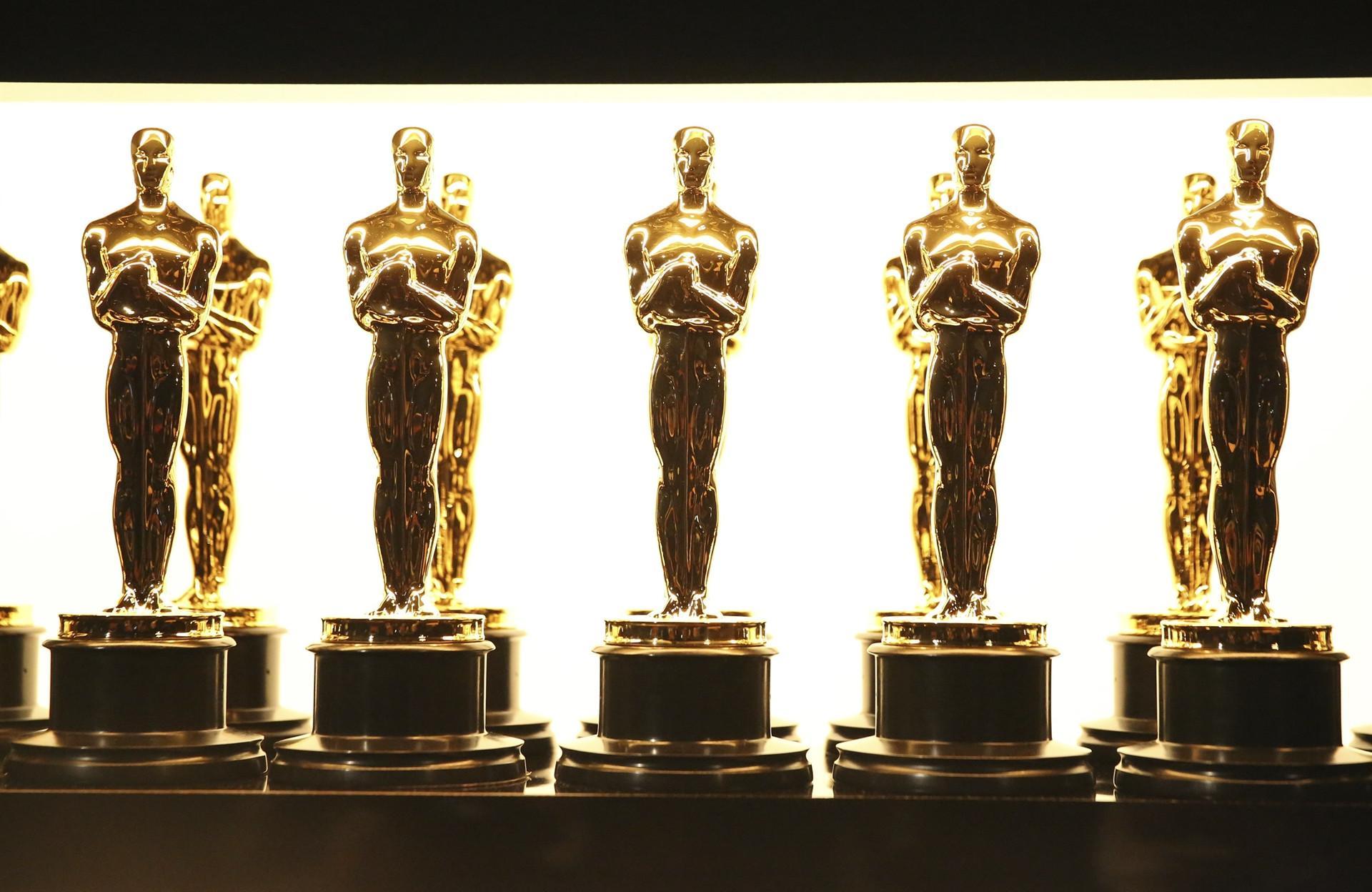 Clooney, Pitt among Hollywood actors yelling cut over Oscar award changes