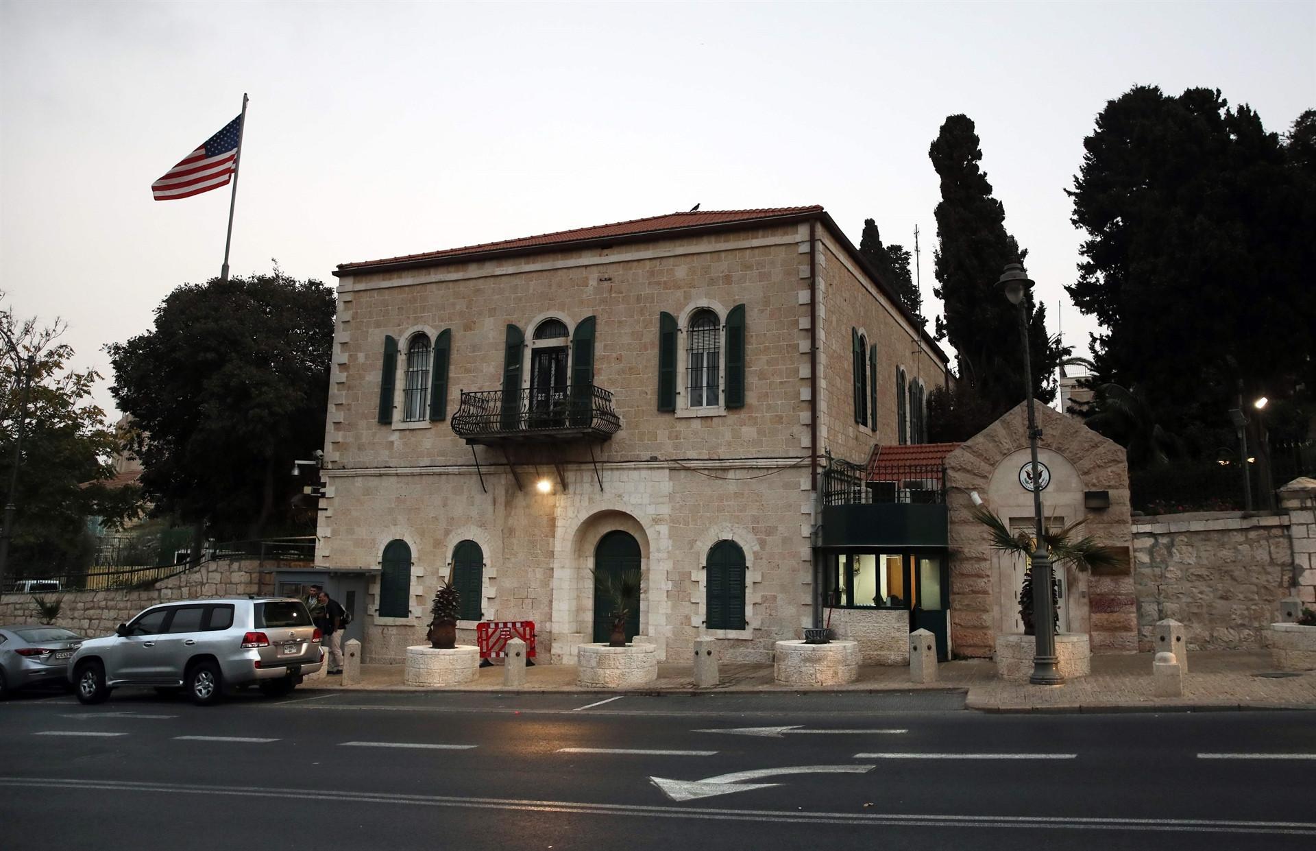 US closes Jerusalem consulate, demoting Palestinian mission