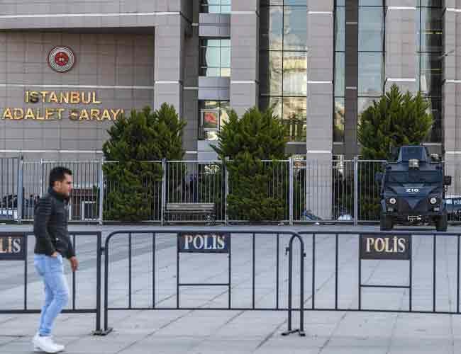 Turkish court rules to keep US consulate worker in jail