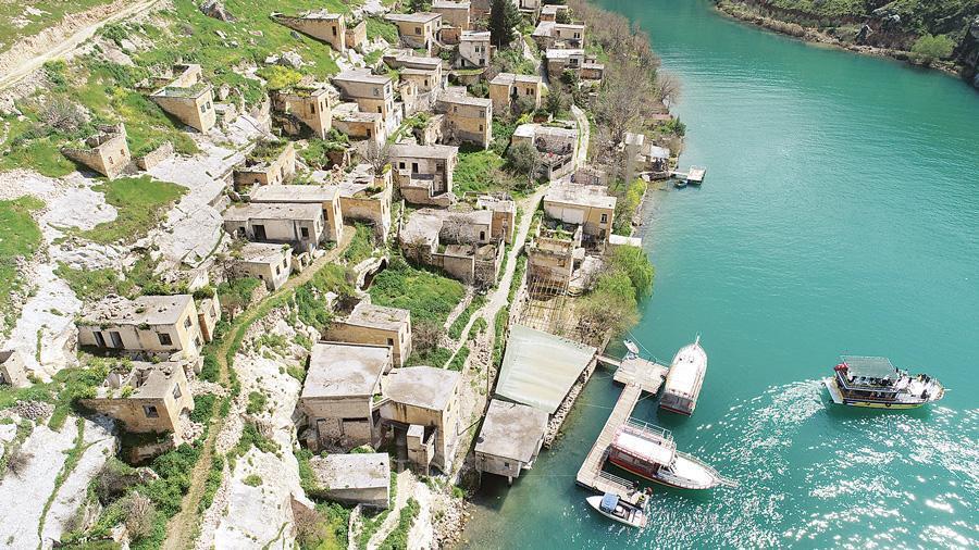Half-sunken city Halfeti becoming tourist hotspot