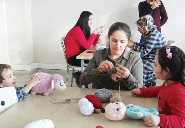 University atelier producing organic toys for children with leukemia