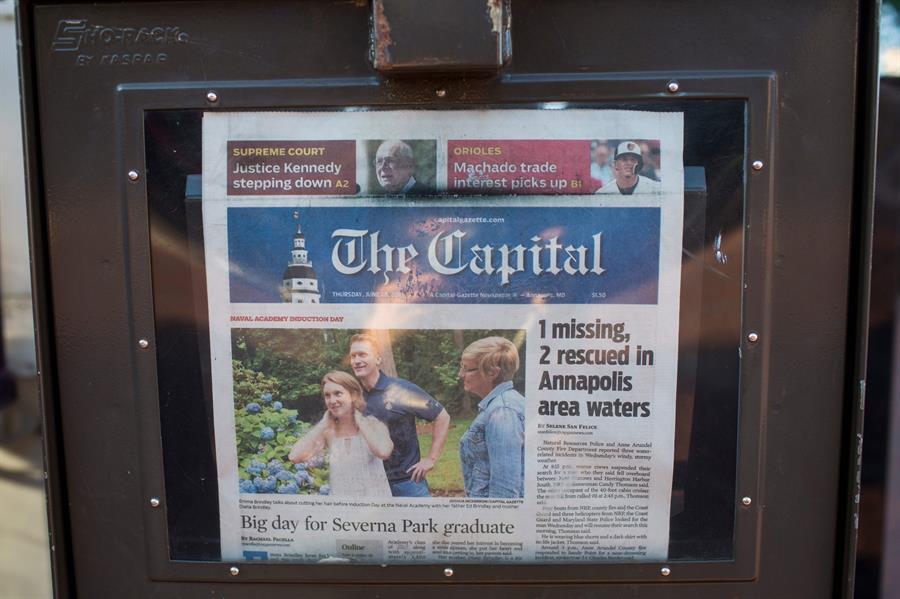 Attacked newsroom: Pulitzer commemorated with somber silence