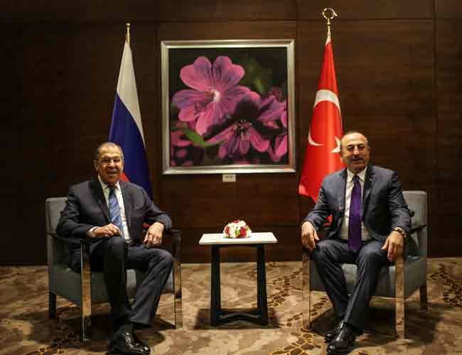 Turkish, Russian foreign ministers discuss Libya over phone