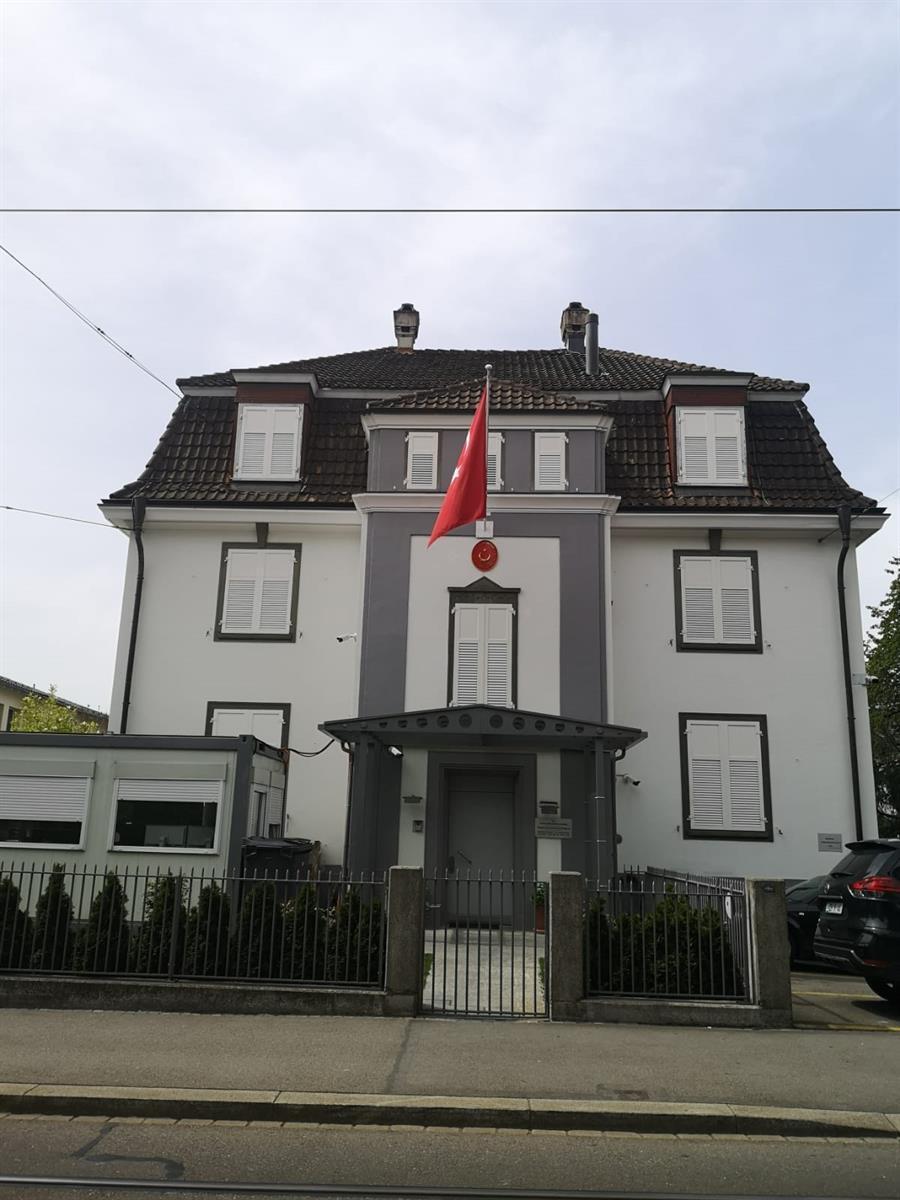 Molotov cocktails hit Turkish Consulate in Zurich