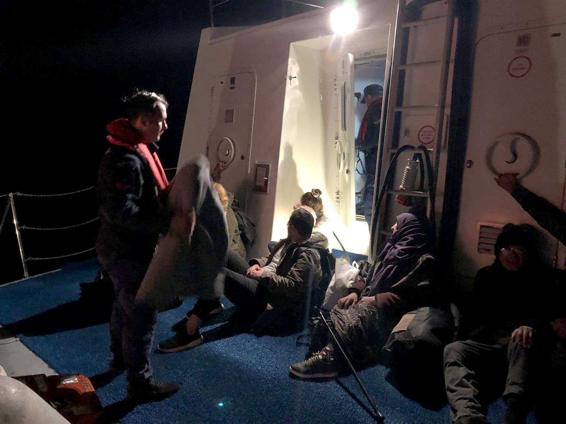 Over 350 irregular migrants held across Turkey