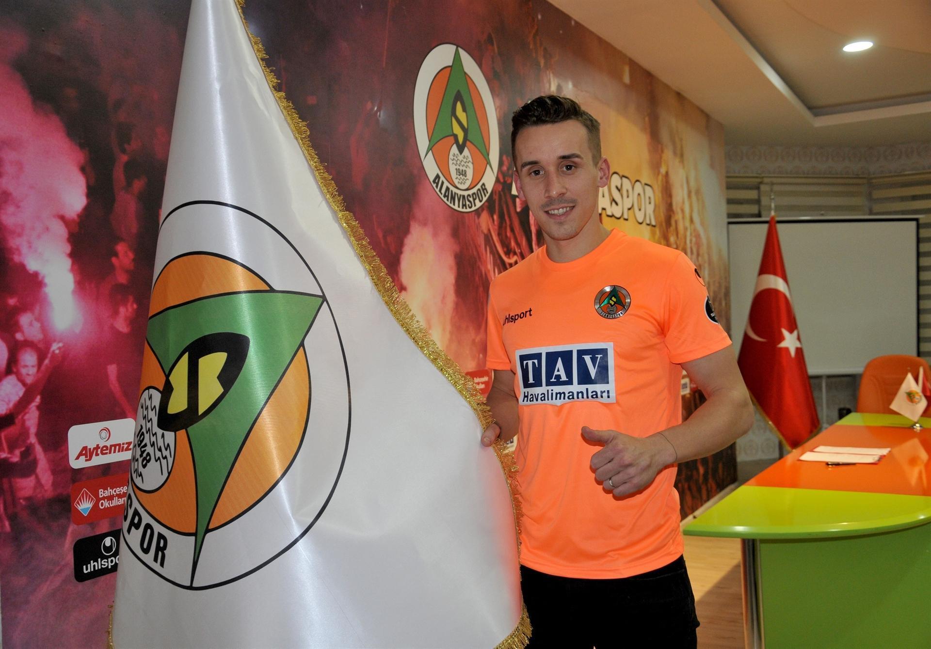 Alanyaspor’s Czech striker Sural killed in crash