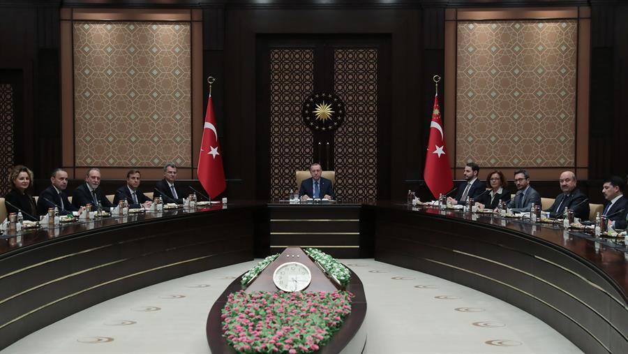 Erdoğan meets top business leaders