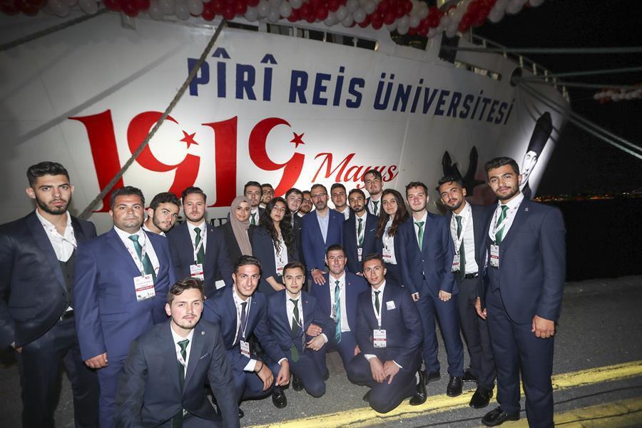 Youth take symbolic voyage to Samsun