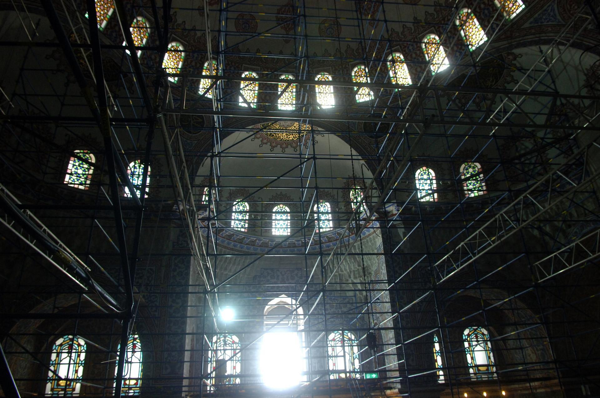 Iconic Blue Mosque goes through extensive restoration