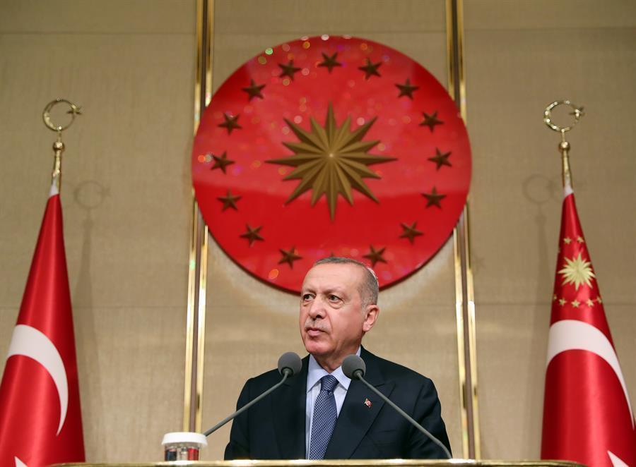 President Erdoğan vows recruitment of tens of thousands of public health workers