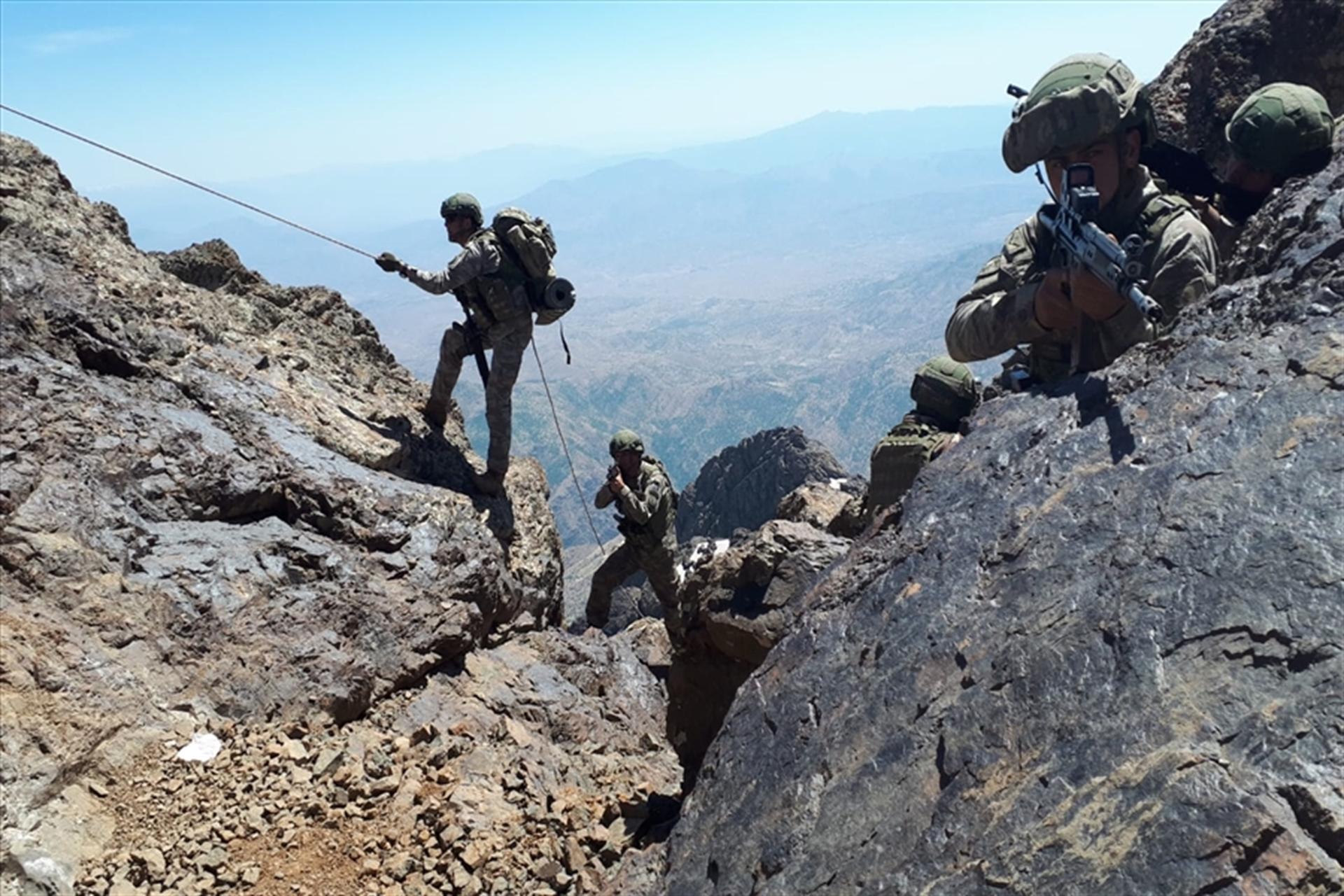 Jets destroy PKK depots in N Iraq