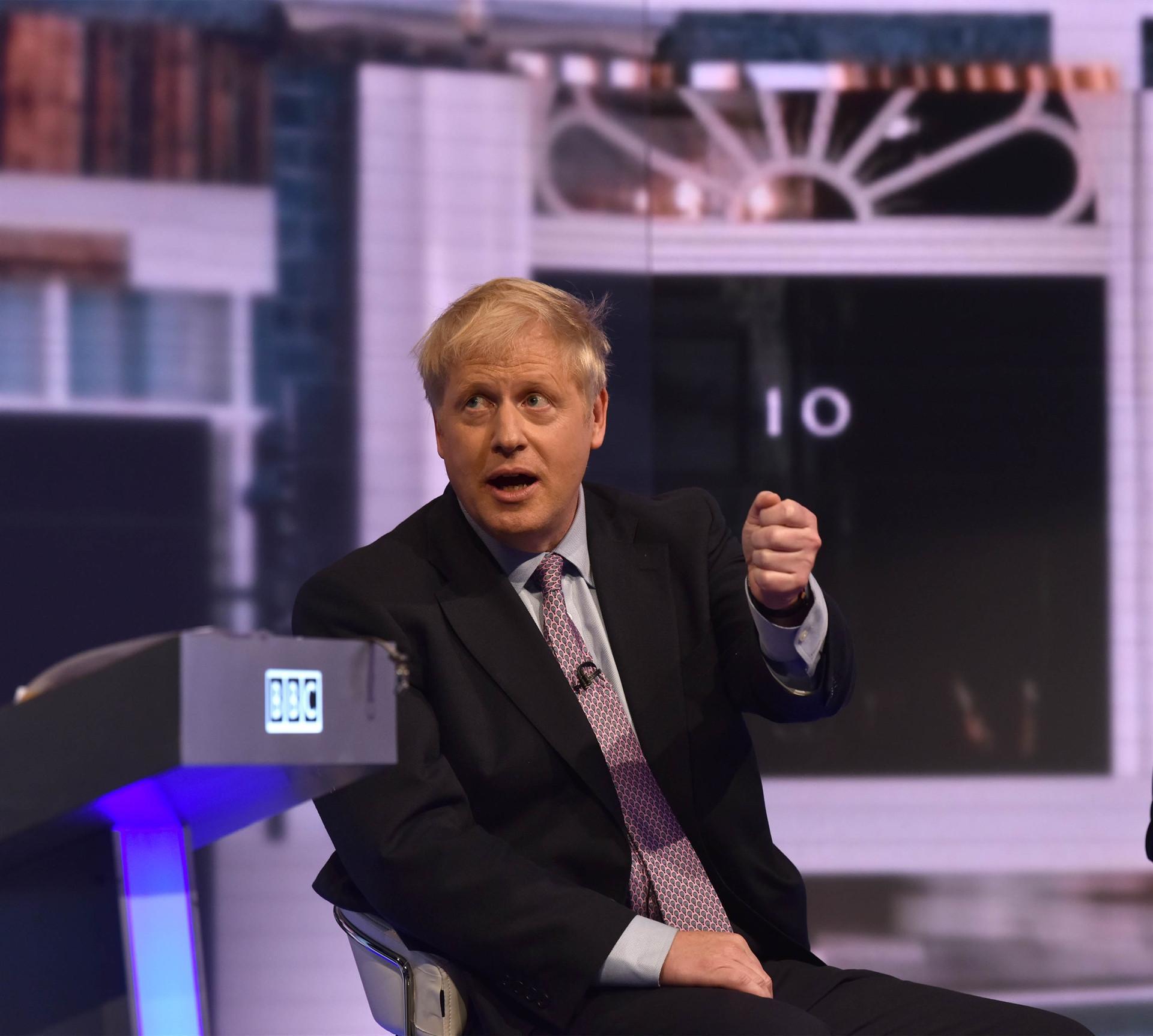Boris Johnson builds lead in race to be UK prime minister