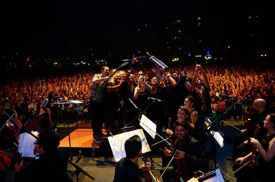 Senforock performs in Eskişehir