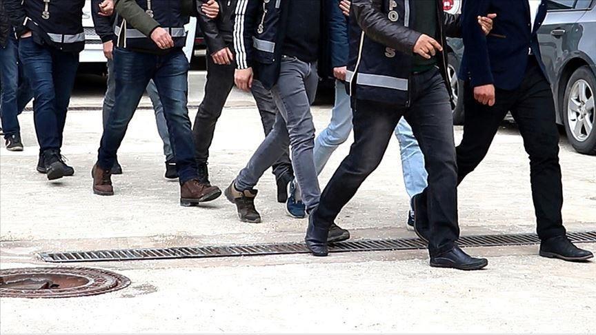Arrest warrants out for 40 FETÖ suspects