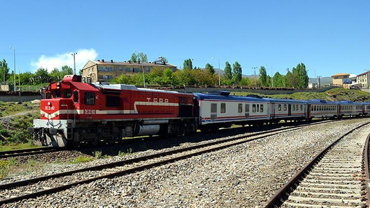 New passenger rail service connects Turkey and Iran