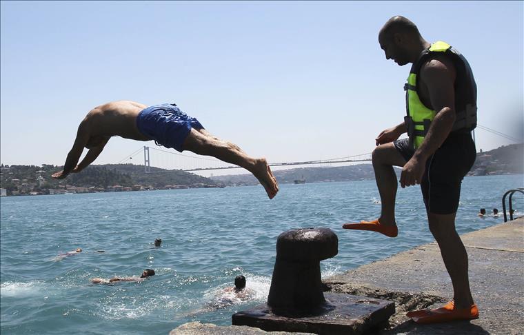 Istanbuls 81 beaches are safe to swim, officials say