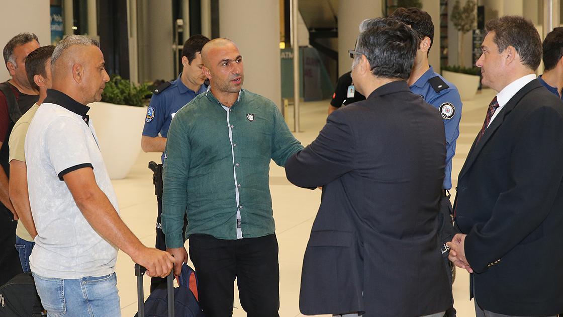 Turkish sailors detained in Libya arrive in Istanbul
