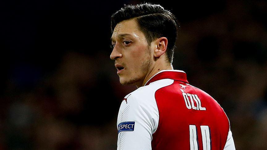 Fenerbahçe denies rumors it will bring in Mesut Özil