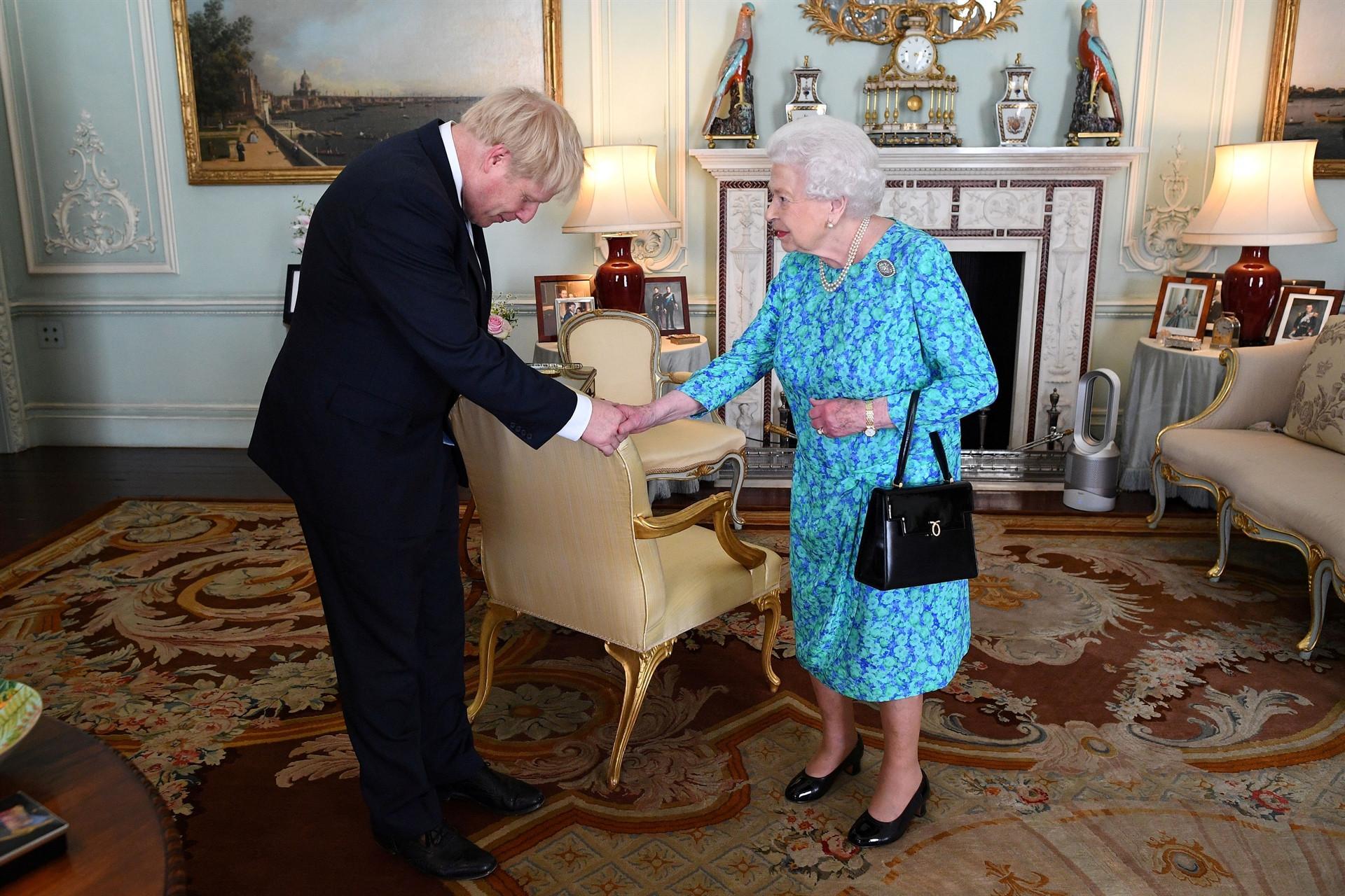 Boris Johnson becomes British PM with Brexit vow