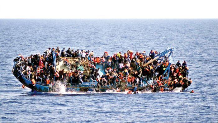 Over 100 migrants missing off Libyan coast