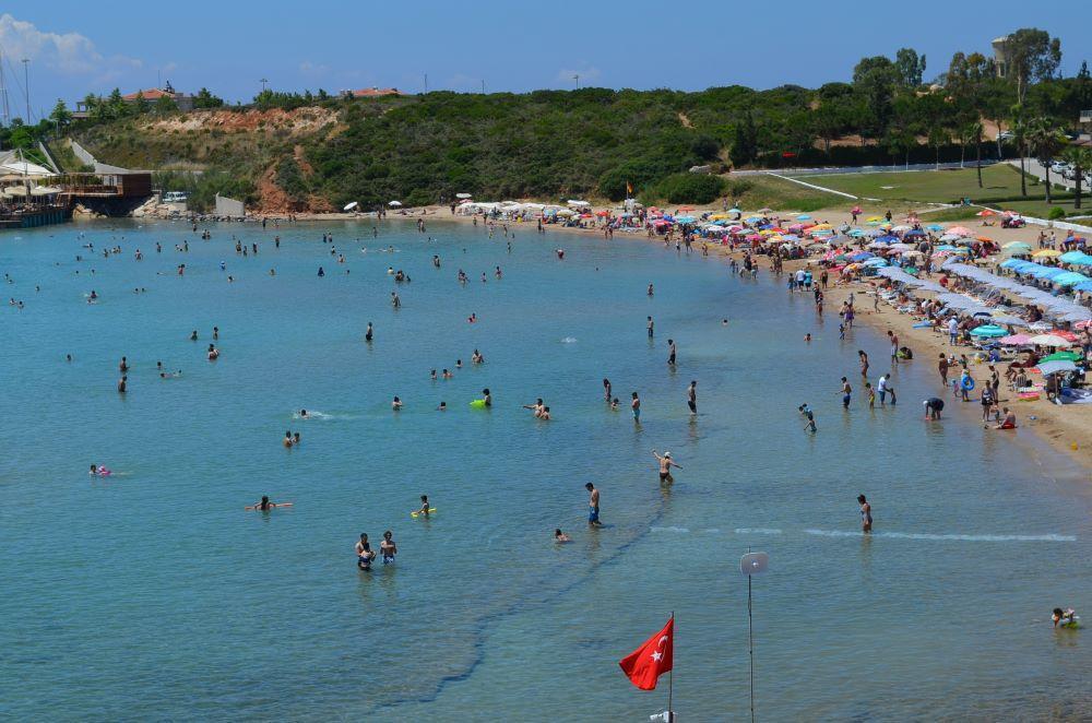 Business sectors disagree over length of Eid al-Adha holiday