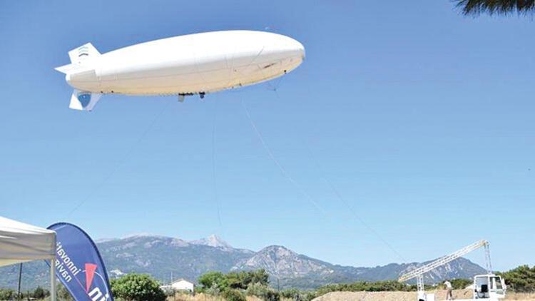 Blimp over Greek island of Samos to monitor illegal crossings from Turkey