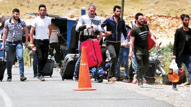 Unregistered Syrians, illegal migrants sent from Istanbul