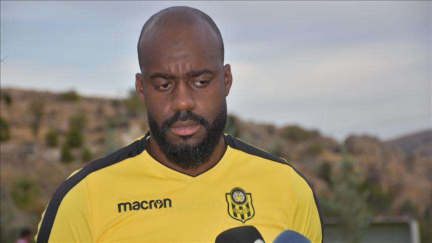 Turkey slams racist insults against club goalkeeper