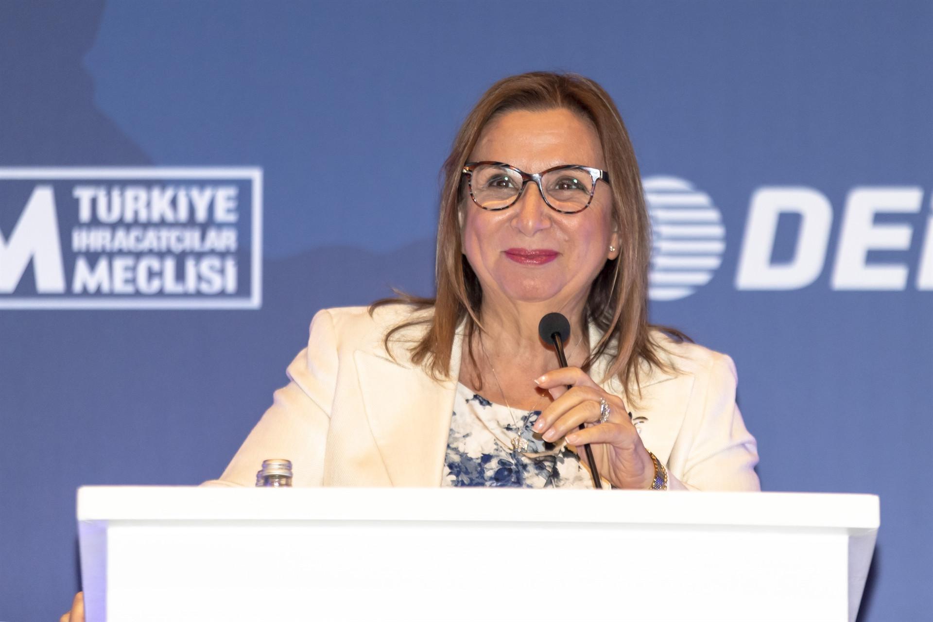 Turkish exporters break records albeit global threats: Trade minister