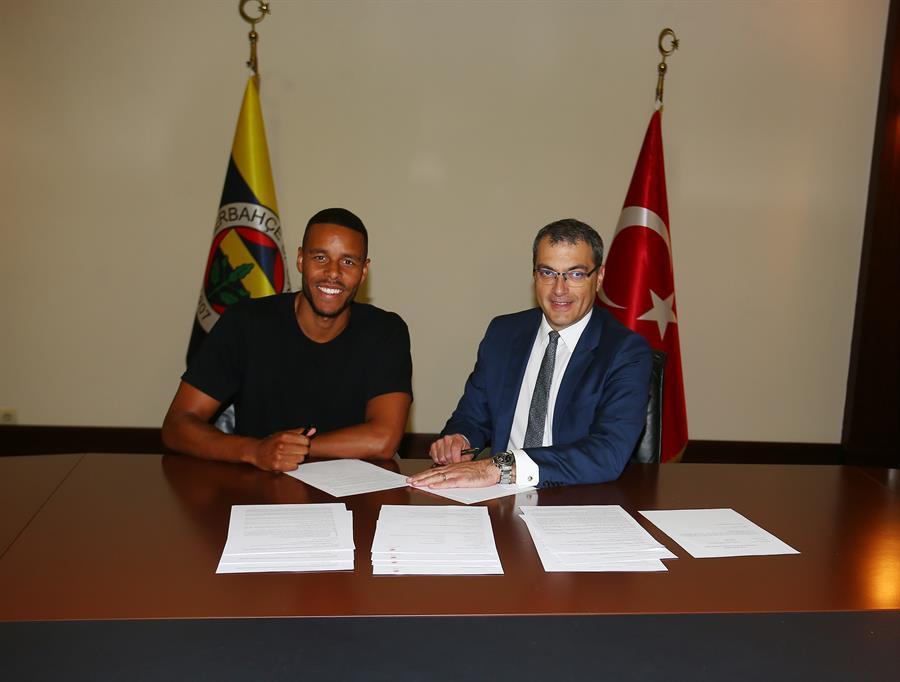 Danish defender Zanka joins Fenerbahçe