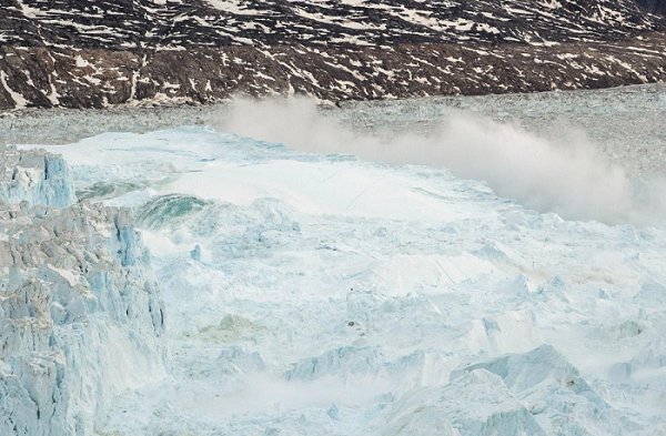 Climate deniers get more visibility than scientists