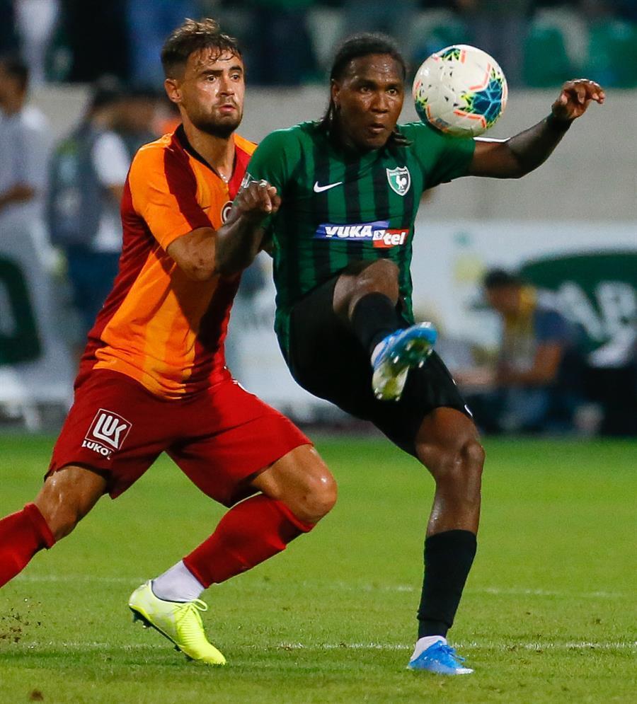 Denizlispor beat Galatasaray in opening match