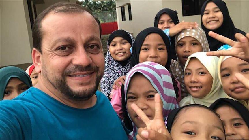 Orphans name Turkish man Father Ömer in Philippines