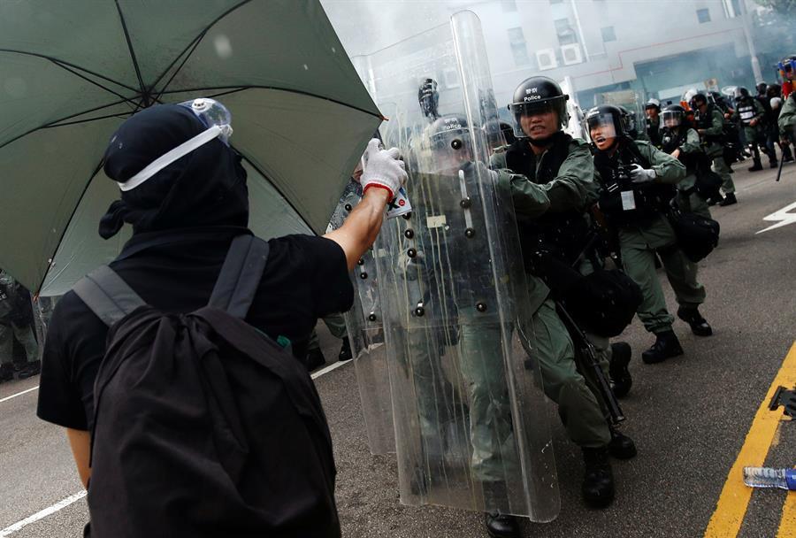Hong Kong readies for more mass protests after huge rally