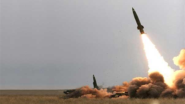US and Russia blame each other for abandoning missile treaty