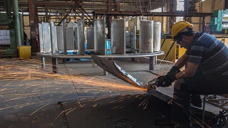 Turkeys manufacturing capacity use improves in August